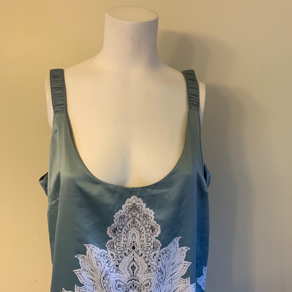 Soft Surroundings Silky Blue Lace Print Tank Top M - Picture 3 of 8